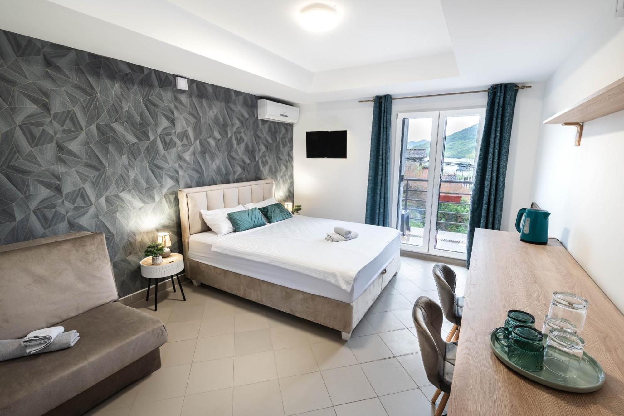 Studio Apartment Cudo Nevidjeno Karuc Exterior photo